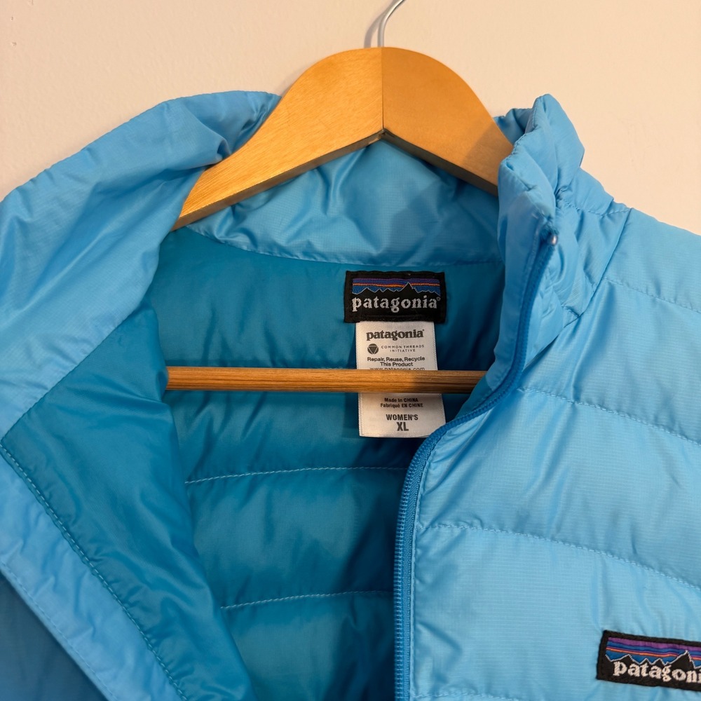 Patagonia Women Down Sweater Puffer Jacket XL Light Blue Full Zip 84682 - Picture 3 of 6